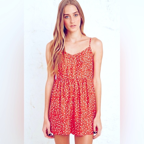 Kimichi Blue Coco Loco Playsuit Romper in Coral- Small - Picture 2 of 9